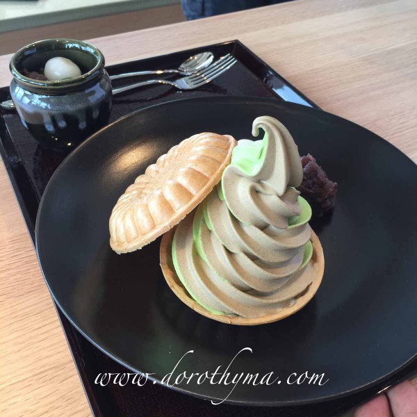 抹茶焙茶軟雪糕($98) 軟雪糕用北海道全乳製成，吃後不會覺得口渴，焙茶味香濃有致，抹茶甘香餘韻悠長。